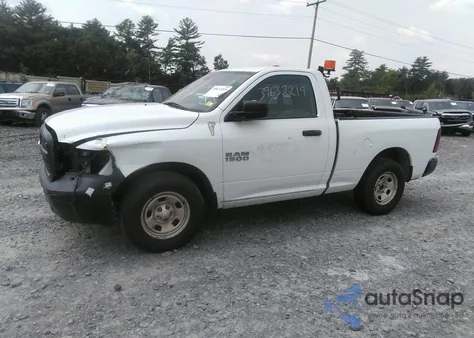 2018 Ram 1500 Tradesman Regular Cab 4X2 6'4 Box z USA, uszkodzony, nr VIN 3C6JR6AG2JG194317